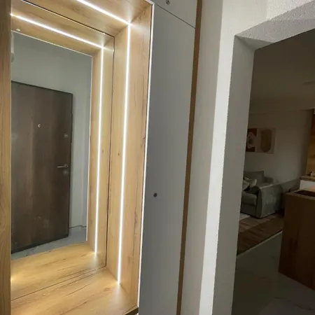 Apartmán Alti Modern & Comfort - Free Garage Parking *