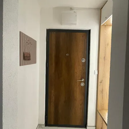 Apartmán Alti Modern & Comfort - Free Garage Parking Tuzla