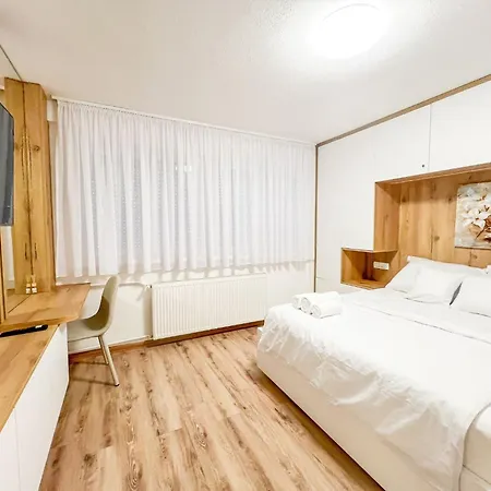 Alti Modern & Comfort - Free Garage Parking Apartmán Tuzla