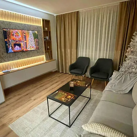 Alti Modern & Comfort - Free Garage Parking Apartmán *