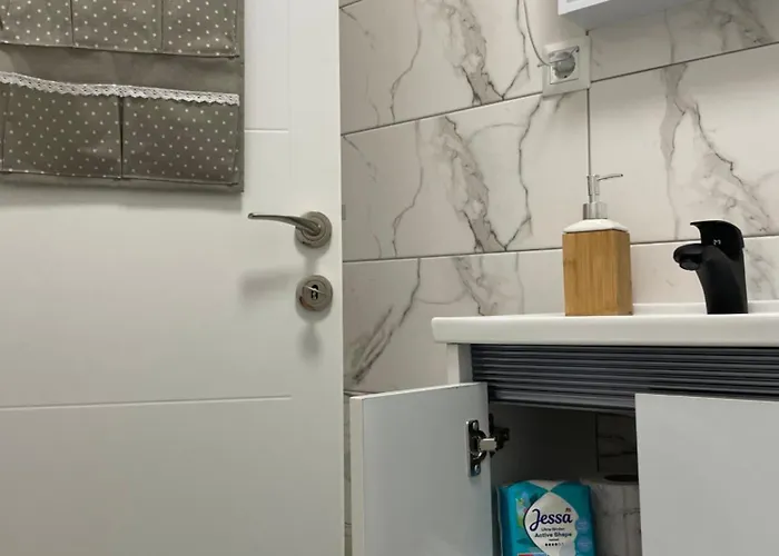 Alti Modern & Comfort - Free Garage Parking Daire Tuzla